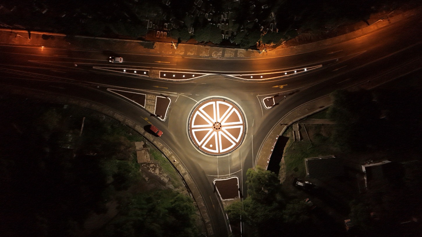 YEDİNCİ AKILLI KAVŞAK, KARAYOLLARI’NA…