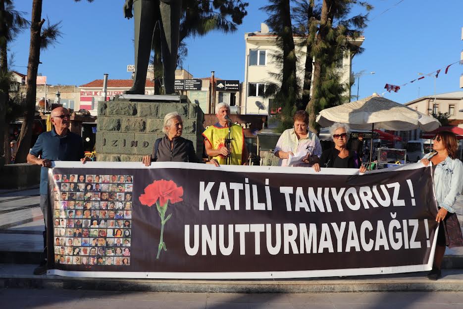 AYVALIK’TA 10 EKİM KATLİAMINA ÖFKE