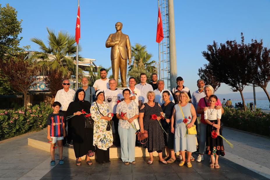 PORJMOS KATLİAMI AKÇAY'DA ANILDI 