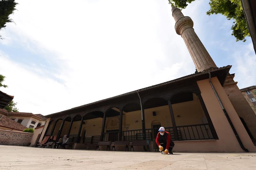 KARESİ BELEDİYESİ’NDEN CUMA NAMAZI HAZIRLIĞI