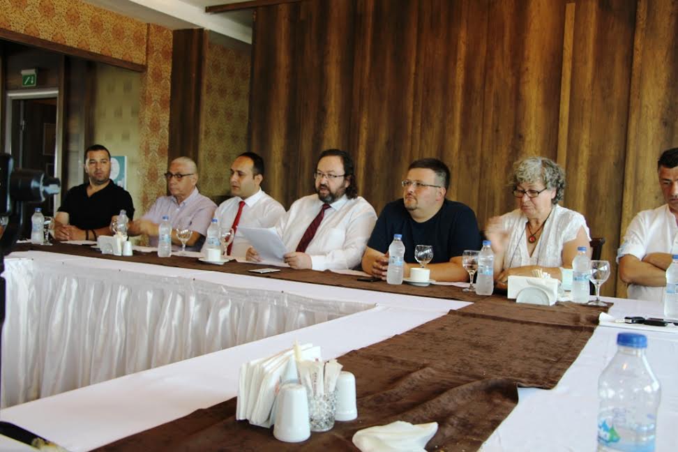“Kent Konseyleri, siyasetin arka bahçesi olmamalı ve siyasallaşmamalıdırlar”