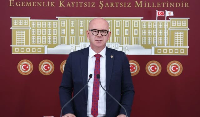 CHP’li Serkan Sarı’dan torba yasaya sert tepki: “Zeytin vatandır, satılamaz”