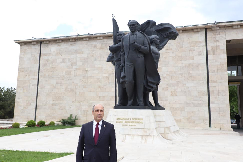 CHP’li Şahin, “Atatürk’ün İzini Silmek İsteyenlere Müsaade Etmeyeceğiz!”