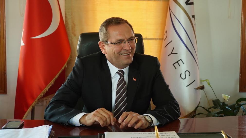Ayvalık Belediye Başkanı Mesut Ergin’den Ramazan Bayramı Kutlaması