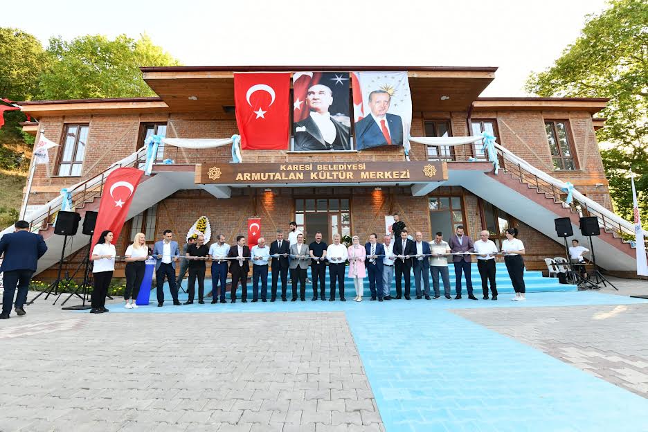 ARMUTALAN KÜLTÜR MERKEZİ HALKIN HİZMETİNDE