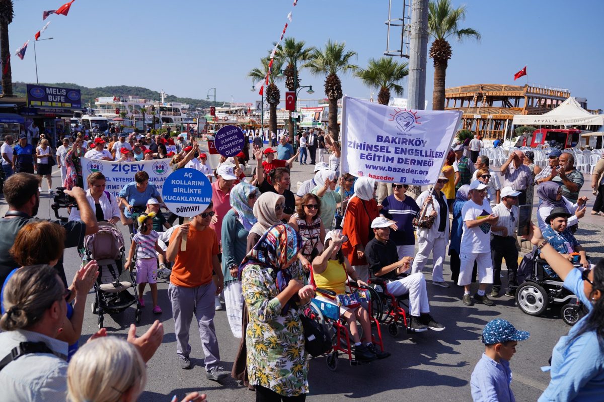 Ayvalık 32. kez engellileri konuk ediyor