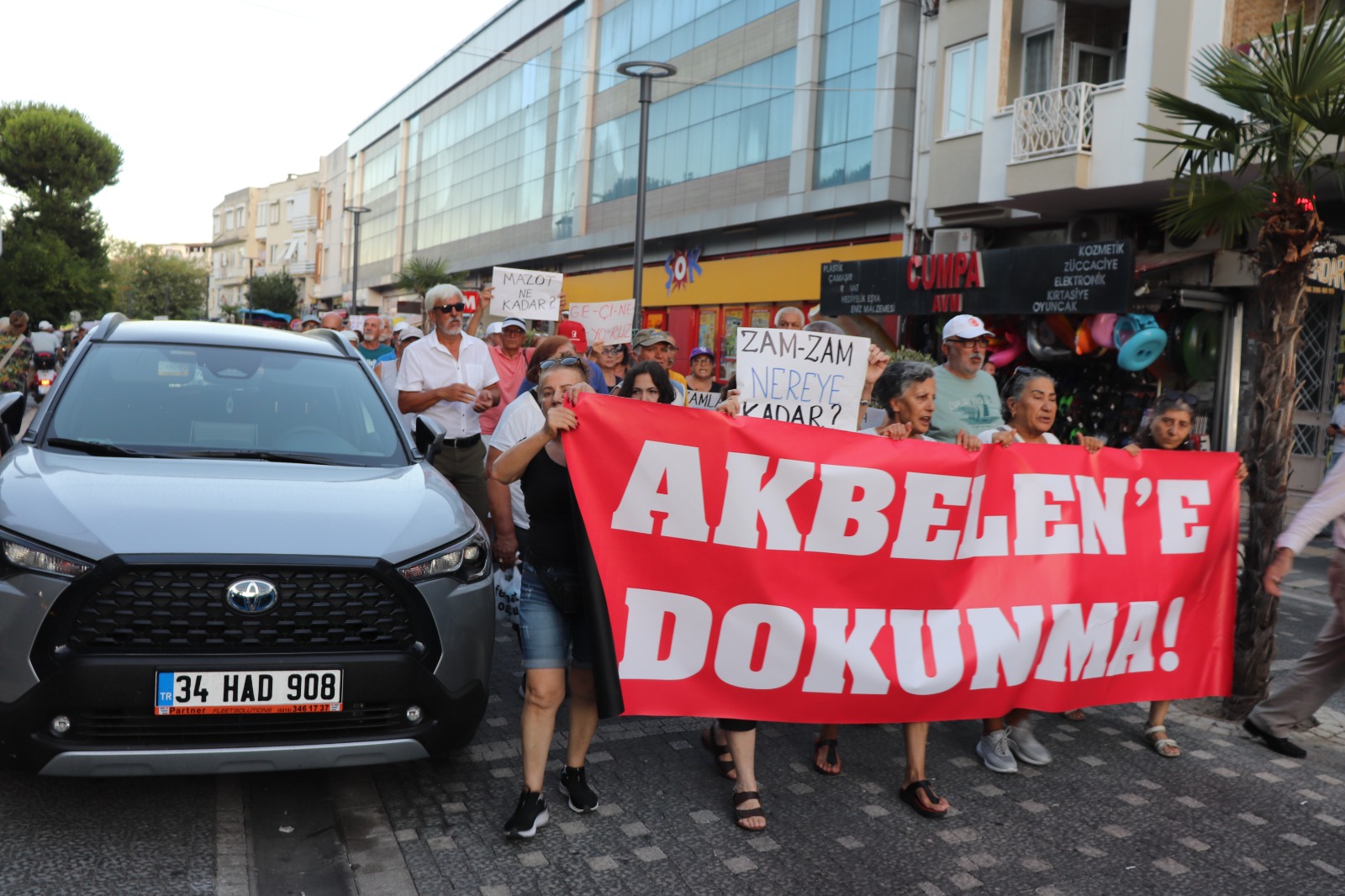 İNSANCA BİR YAŞAM İÇİN ZAMLAR GERİ ALINSIN