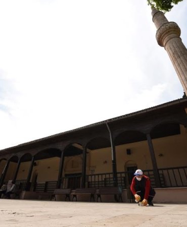 KARESİ BELEDİYESİ’NDEN CUMA NAMAZI HAZIRLIĞI