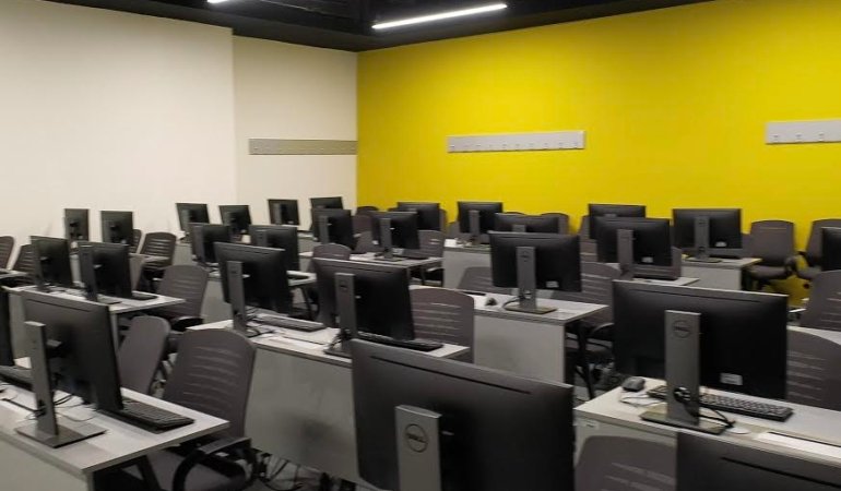 Kütüphane ve Bilgisayar Laboratuvarları Bandırma'daki Tüm Üniversite Öğrencilerine Açılıyor