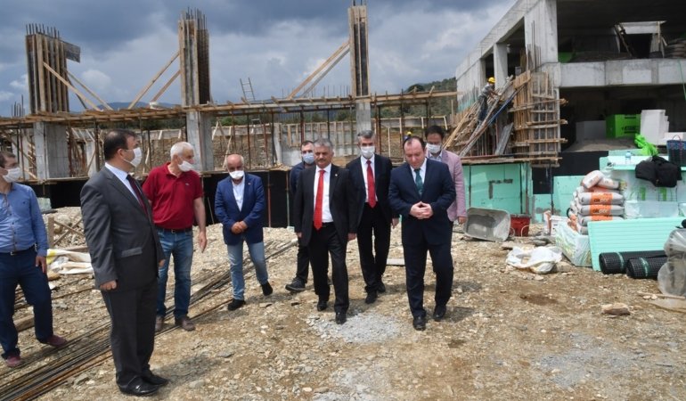 BİZİM GÖREVİMİZ ÇALIŞMAK,BALIKESİR'E HİZMET ETMEK. BUNU AMAÇ EDİNDİK!