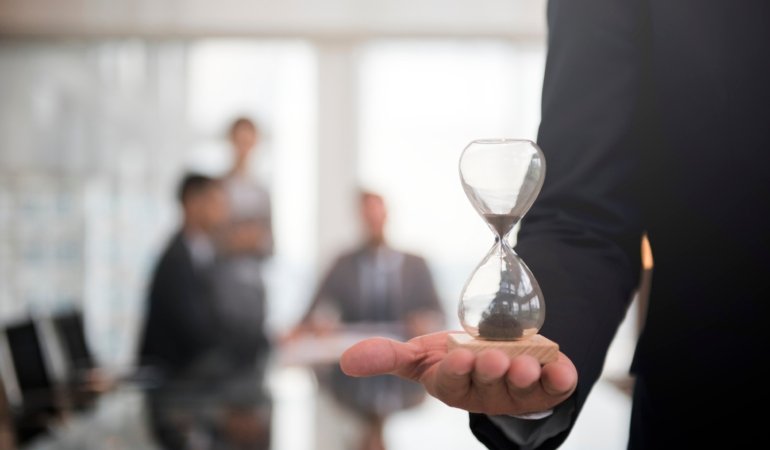 İşten çıkarma yasağı ve kısa çalışma ödeneği 1 ay daha devam edecek