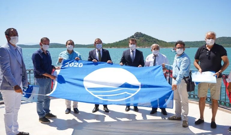 HEM ENGELSİZ HEM MAVİ BAYRAKLI PLAJ…