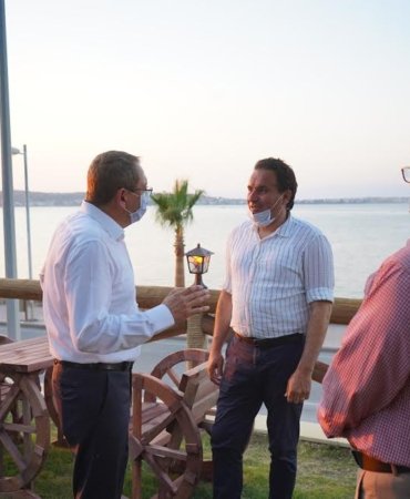 ADA VE DENİZ MANZARALI AMFİTİYATRO