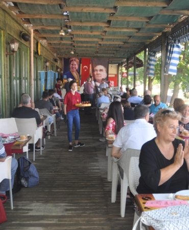 İYİ Parti’den tanıtım kahvaltısı