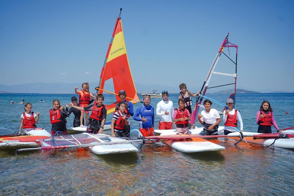 Windsurf Okulu Cunda’da…