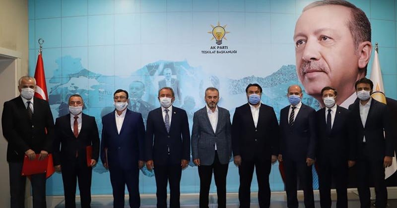 AK PARTİ'DE BEŞ İLÇEYE YENİ BAŞKAN