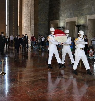 6 EYLÜL'DE ATA'NIN HUZURUNDA