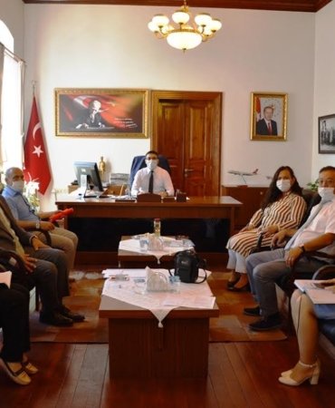 KAMU YATIRIM PROJELERİ MASAYA YATIRILDI