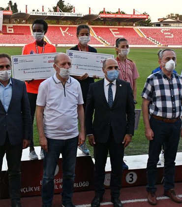 12.İSMAİL AKÇAY KOŞUSU YAPILDI