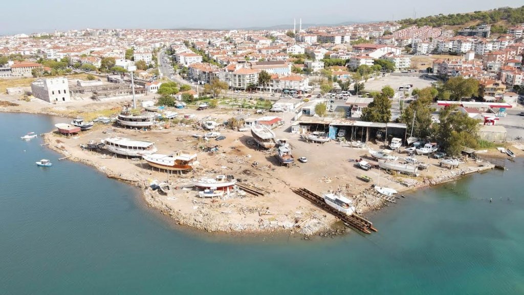 ÇEKEK VE MARİNA YERİNE BAKANLIK ONAYI