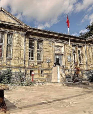 Tarihi Yapıları Şehre Kazandırıyor