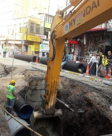 Zağnos Paşa Camisi etrafında su taşkınlarına son