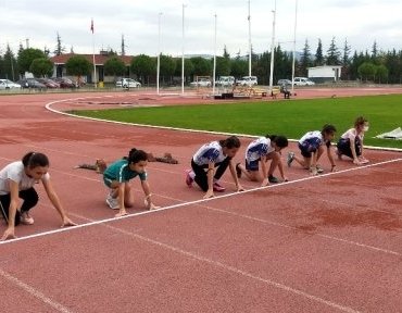 cumhuriyet-kupasi-atletizm-yarislari-yapildi-4-13701102_o