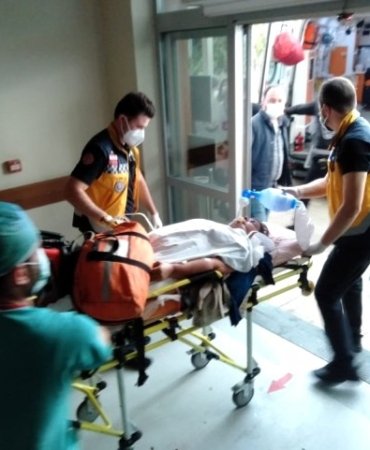 Kadın çiftçilerin üzerine yıldırım düştü: 2'si ağır 4 yaralı