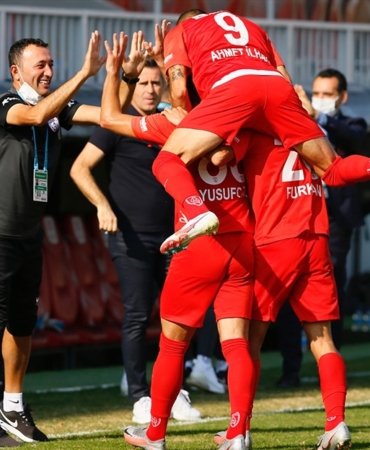 11738ebfe4bf46c9a2433e3969e57c4c