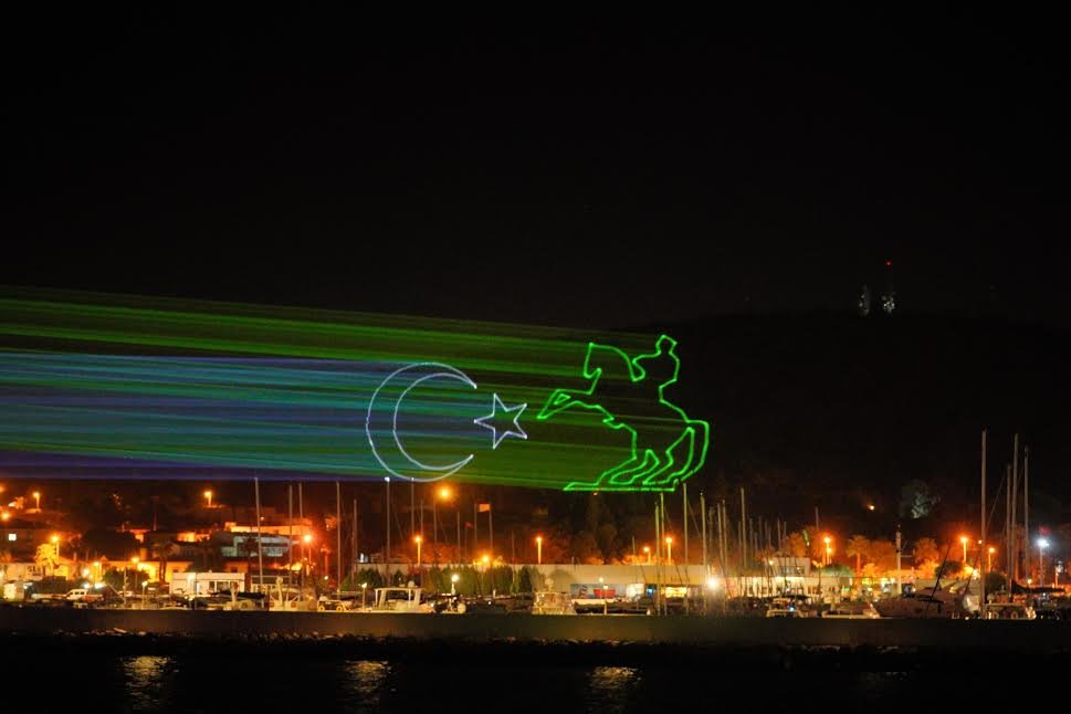 ATATÜRK’ÜN SİLUETİ AYVALIK’TA