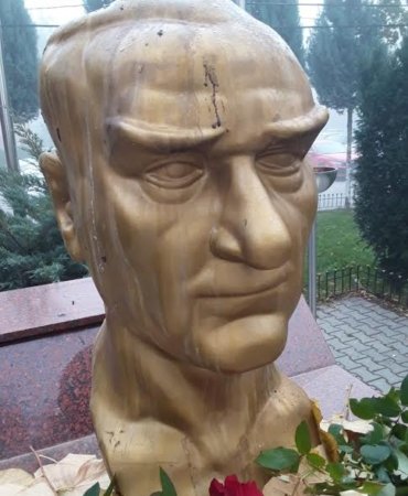 OYSA ATATÜRK KENDİSİNİ TÜRK HEKİMLERİNE EMANET ETMİŞTİ..