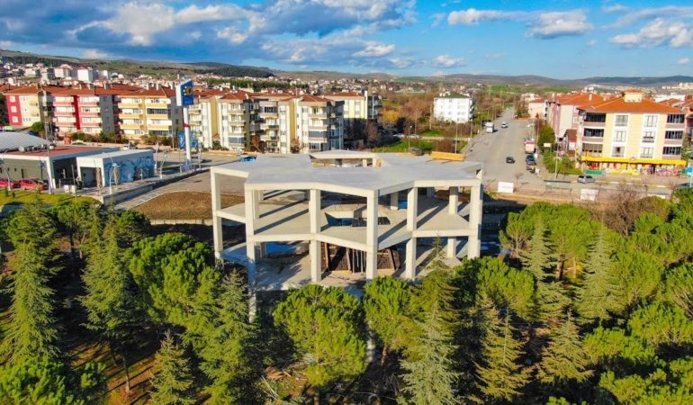 38 BİN METREKARELİK MİLLET BAHÇESİ NEFES ALDIRACAK