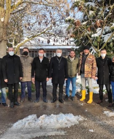 DEVA, KAR KIŞ DEMEDEN SAHADA