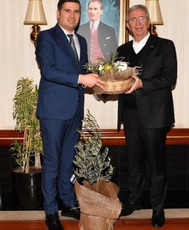 TAYFUN CANLI'DAN, MANSUR BAŞKANA EDREMİT ZEYTİNİ