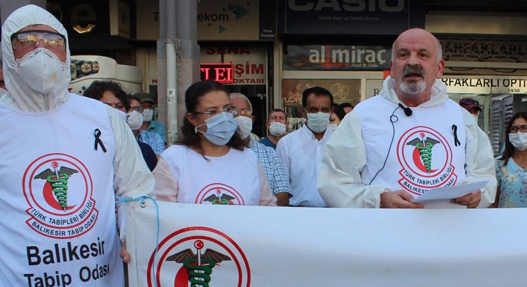 Hekim ve Sağlık çalışanlarına Ek Ödemeleri bir an önce ödenmelidir