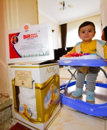 KARESİ BELEDİYESİ’NDEN YENİ DOĞAN HER BEBEĞE BİR FİDAN