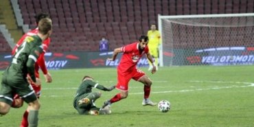 tff_1_lig_balikesirspor_3_bursaspor_0_13943251_osd