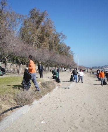 AYVALIK’TA BAHAR TEMİZLİĞİ
