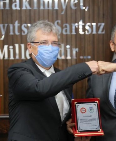 EDREMİT BELEDİYESİ’NDE EN DÜŞÜK MAAŞ 3800TL