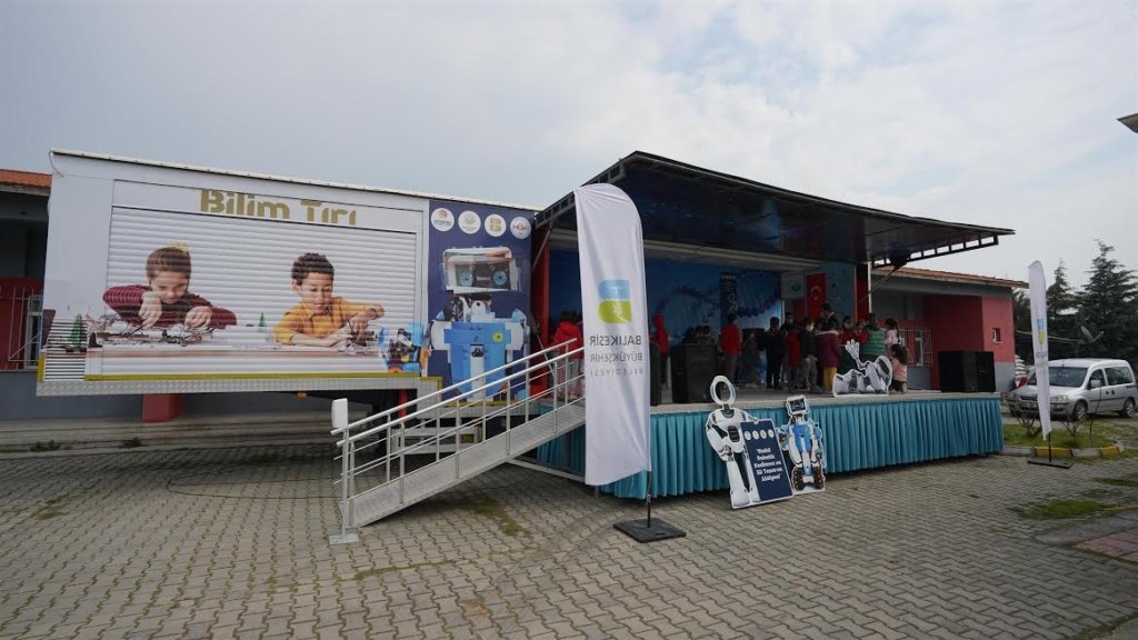 Bilim TIR’ı yolculuğuna başladı