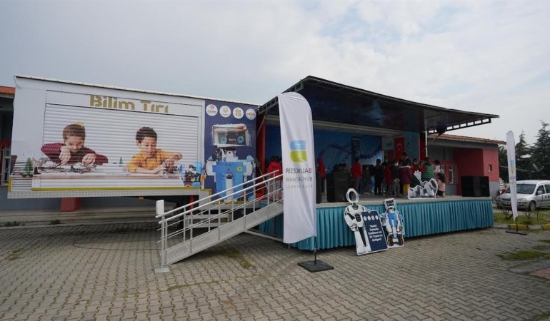 Bilim TIR’ı yolculuğuna başladı