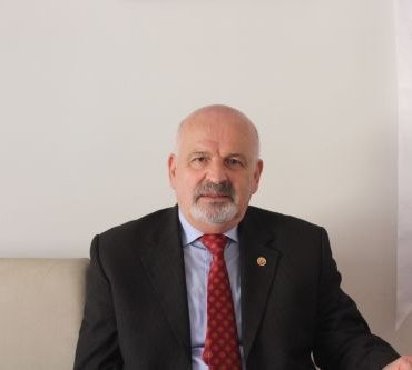 Dr.Necdet Uçan