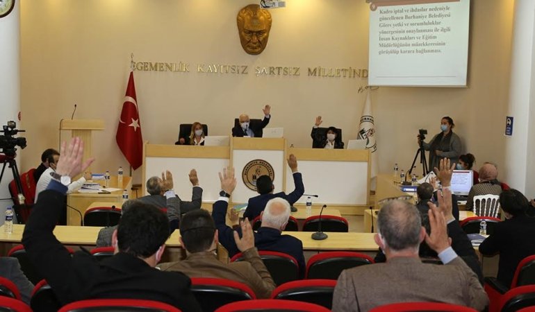 BURHANİYE BELEDİYESİ’NE YENİ MÜDÜRLÜK