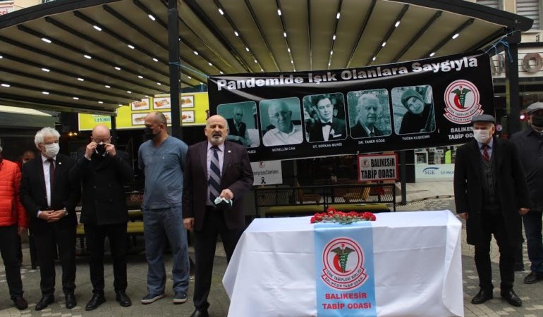 ''PANDEMİDE IŞIK OLANLARA SAYGIYLA''