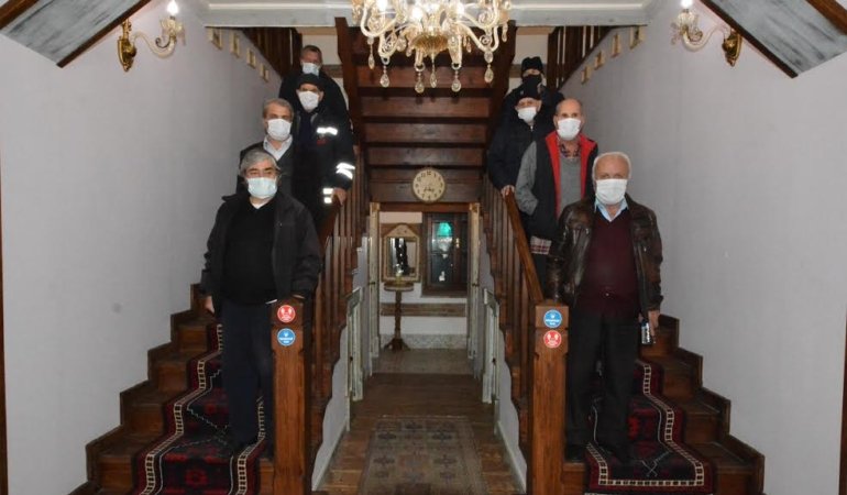 SAĞLIKLA YAŞ ALACAKLAR