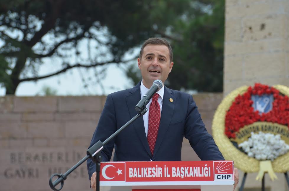DEMOKRASİ ŞEHİTLERİMİZİ UNUTMAYACAĞIZ