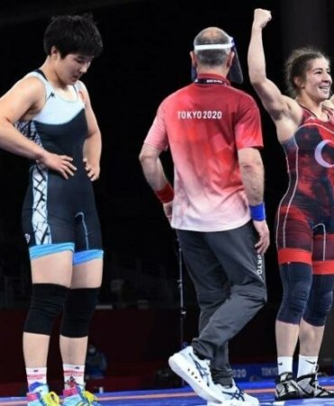 2021_08_02t121319z_1410367802_sp1eh820xy3e9_rtrmadp_3_olympics_2020_wre_w_fs76kg_repf_000100_1024x678_16_9_1627906496_880x495