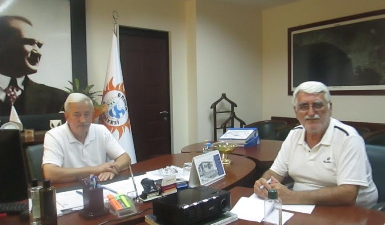 Burhan Karışık: “Erdek’in temizliği yalnız belediyenin değil, tüm vatandaşların sorumluluğunda”