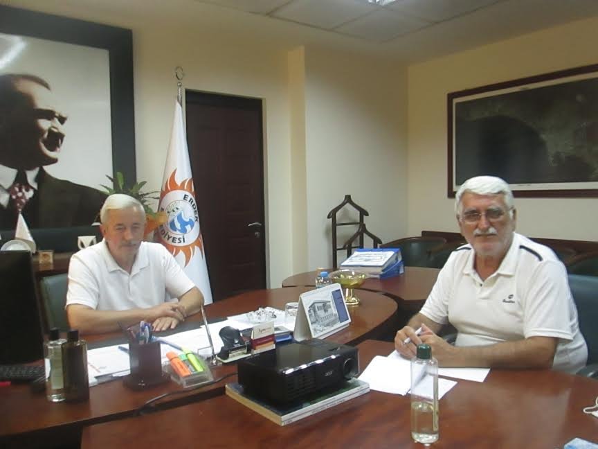 Burhan Karışık: “Erdek’in temizliği yalnız belediyenin değil, tüm vatandaşların sorumluluğunda”