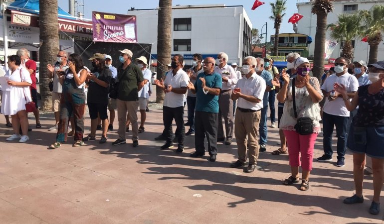 ce34e704-a022-4988-bfff-62973f231aac